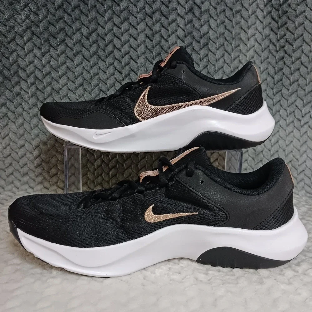 Nike Legend Essential 3 Next Nature Black Red Bronce Womens Training Shoes Sz 11